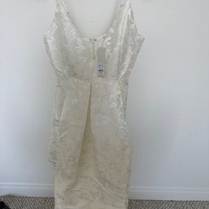 Francesca’s white dress